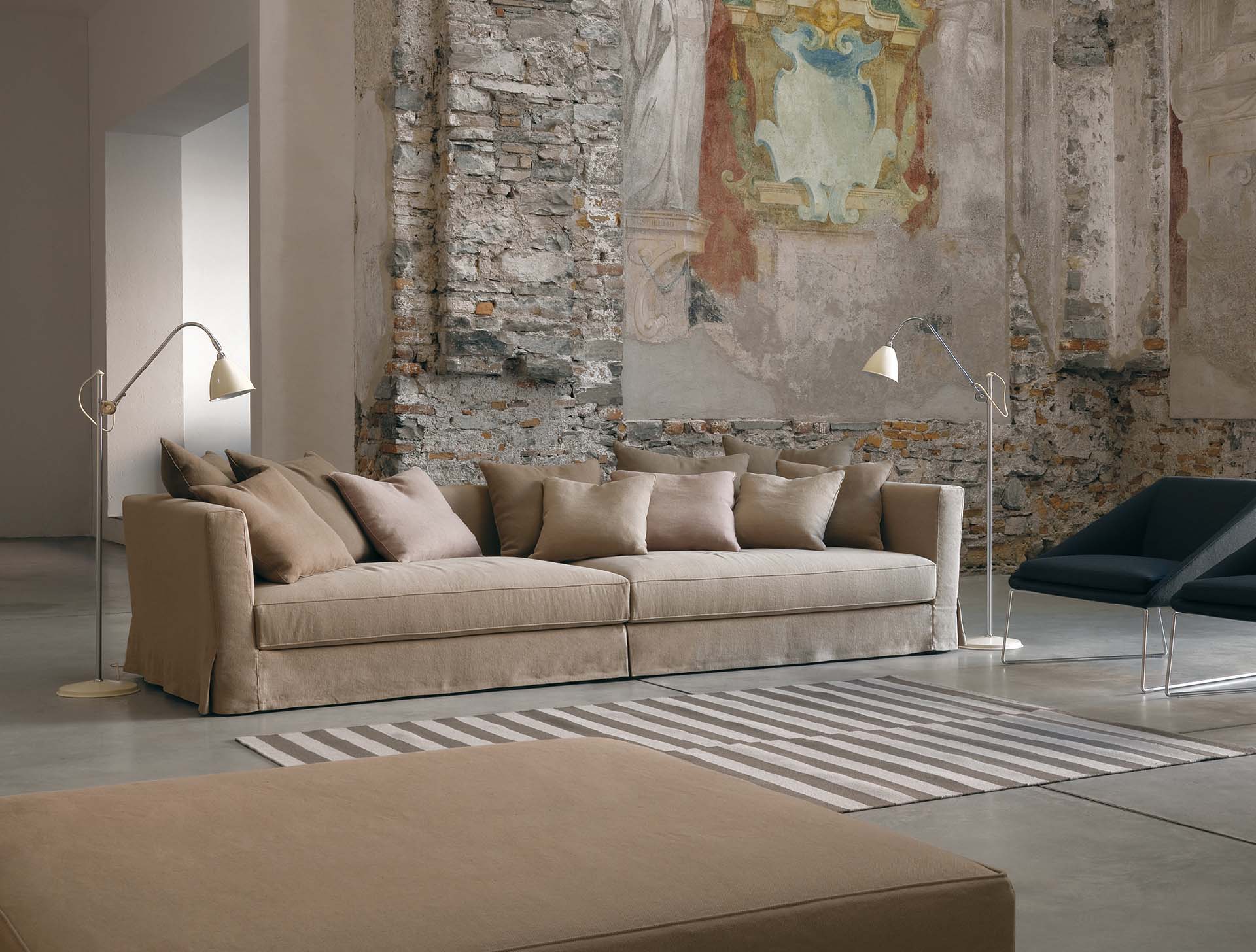 KLASSISCHES SOFA LINK 